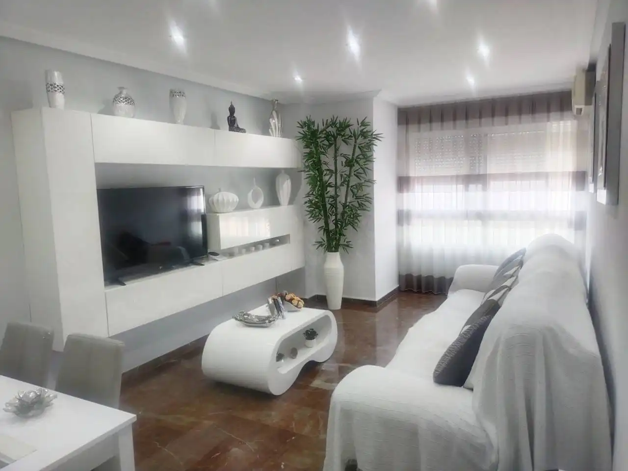 Wohnung mit Terrasse zum Verkauf in Elche ciudad, imagen 2