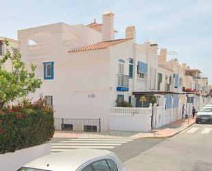 Vista exterior de Pis de lloguer en Motril amb Aire condicionat, Terrassa i Piscina