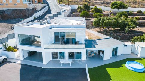 Chalet independiente de 370 m² con vistas panorámicas al mar y placas solares en Cuevecitas, Candelaria