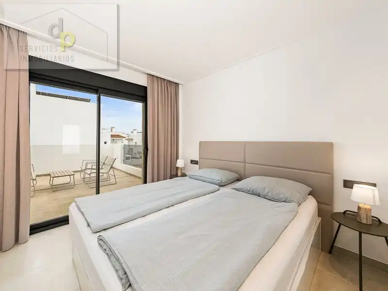 Chalet con piscina en venta en Calle Soria 19, imagen 12