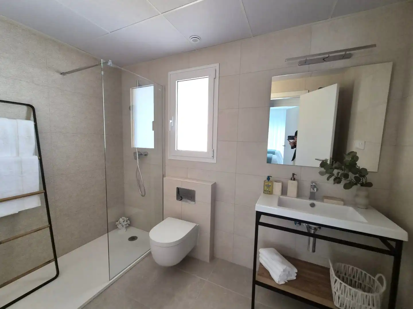 Piso de obra nueva con piscina en venta en Calle Colón 6, imagen 16