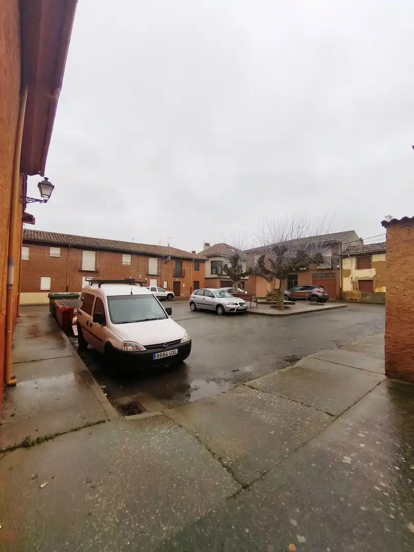 Parking of Buildings for sale in Mansilla de las Mulas
