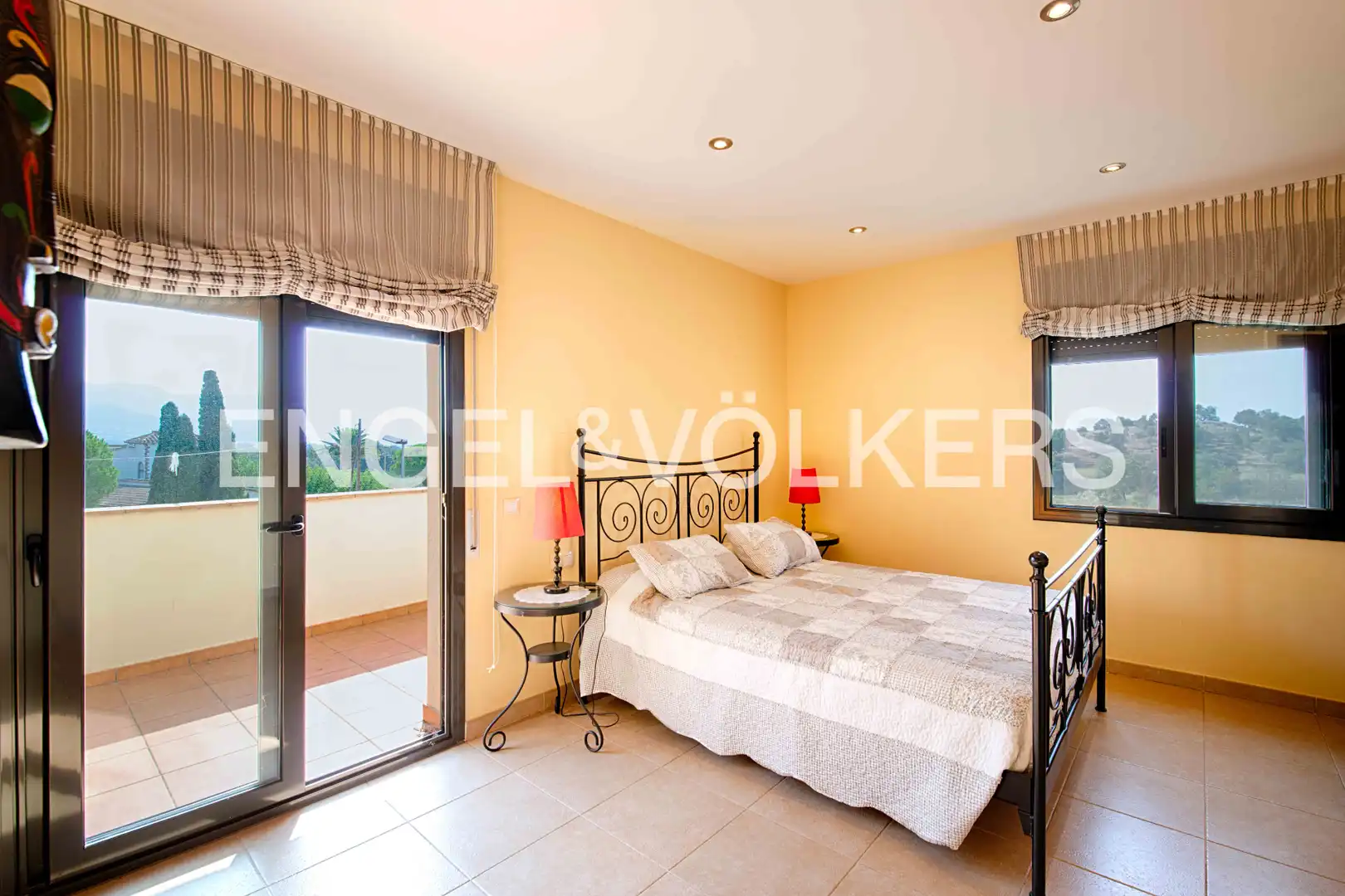 Bedroom of Houses for sale in Pedret i Marzà  with Private garden, Terrace and Swimming Pool