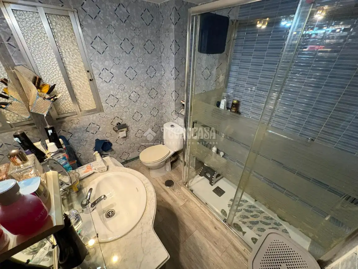 Baño de Piso en venta en Fuenlabrada con Calefacción