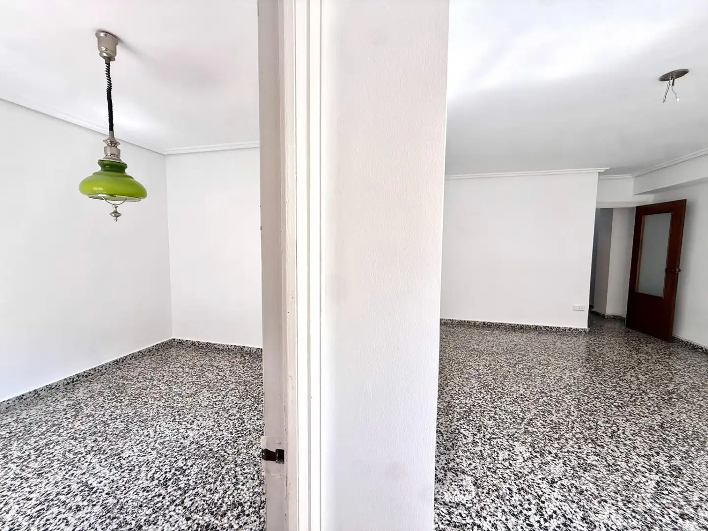 Flat for sale in Valencia  with Balcony