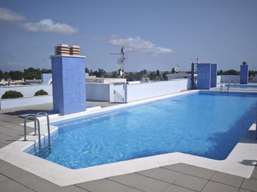 Pis amb piscina en venda a Eucaliptus- Poble Nou del Delta