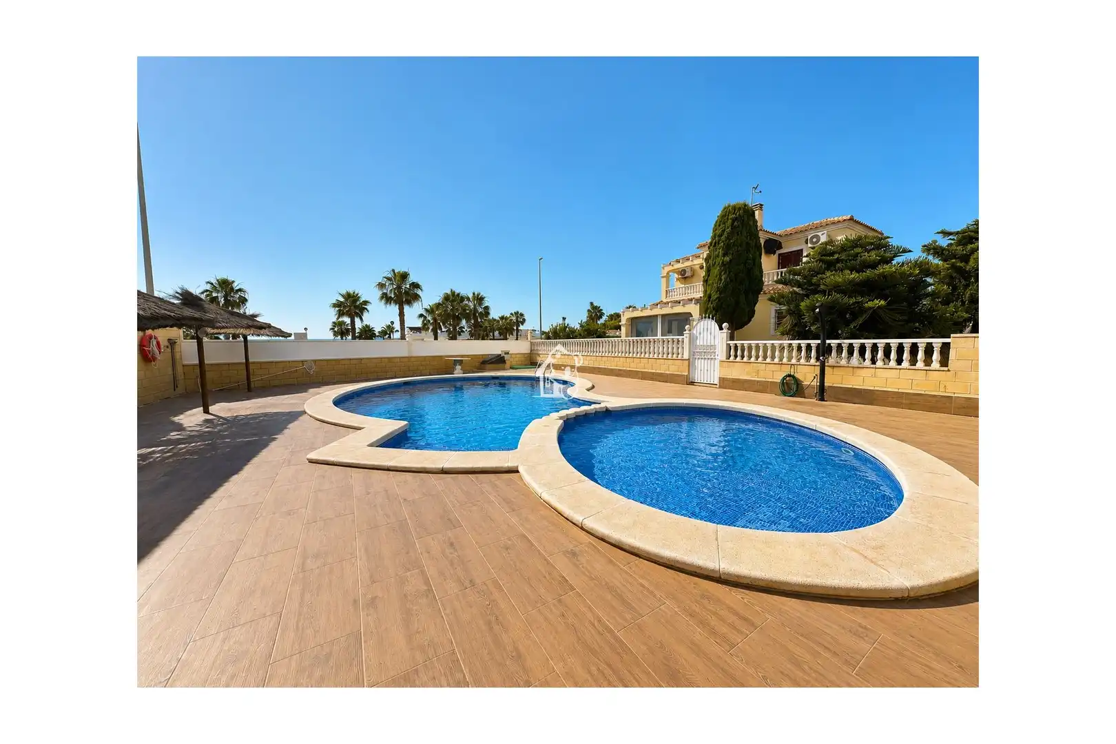 Swimming pool of Detached homes for rent in Orihuela  with Air Conditioner, Terrace and Swimming Pool