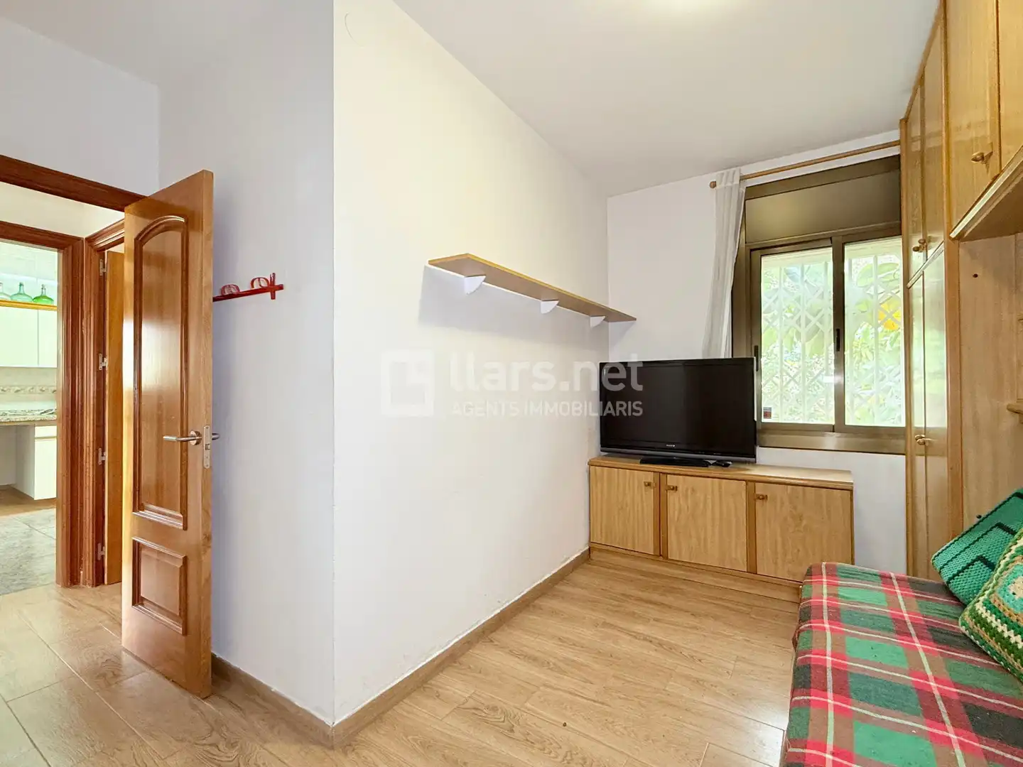 Schlafzimmer von Einfamilien-Reihenhaus zum Verkauf in Cubelles mit Klimaanlage, Heizung und Privatgarten