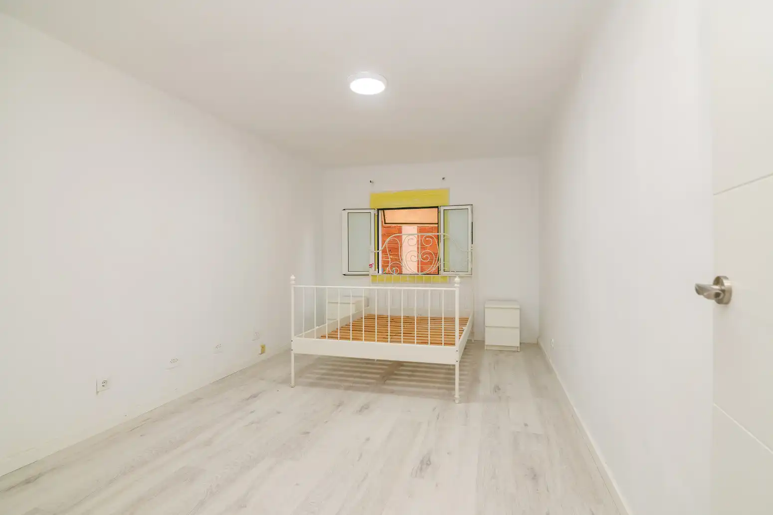 Dormitori de Pis en venda en L'Hospitalet de Llobregat amb Parquet