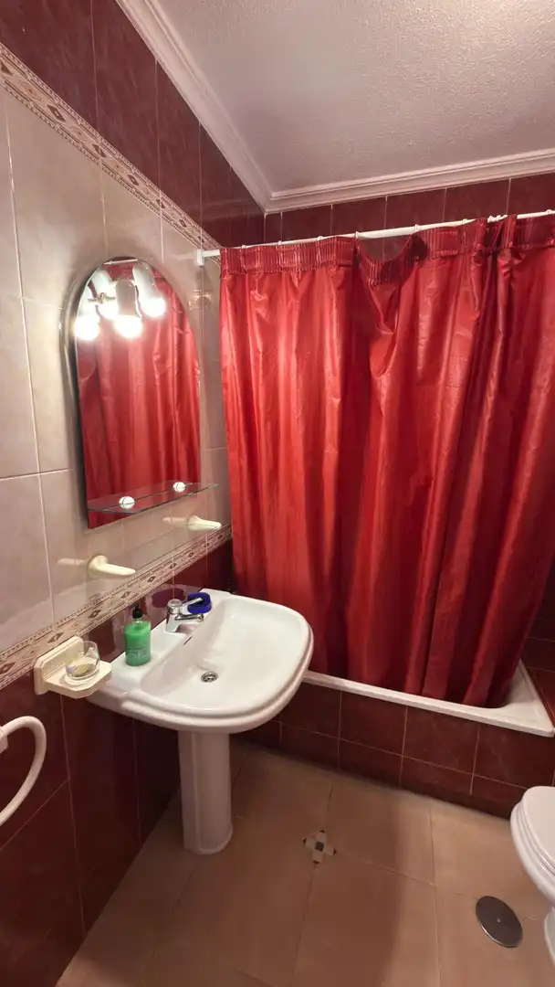 Baño de Casa adosada de alquiler en Punta Umbría con Terraza y Piscina comunitaria