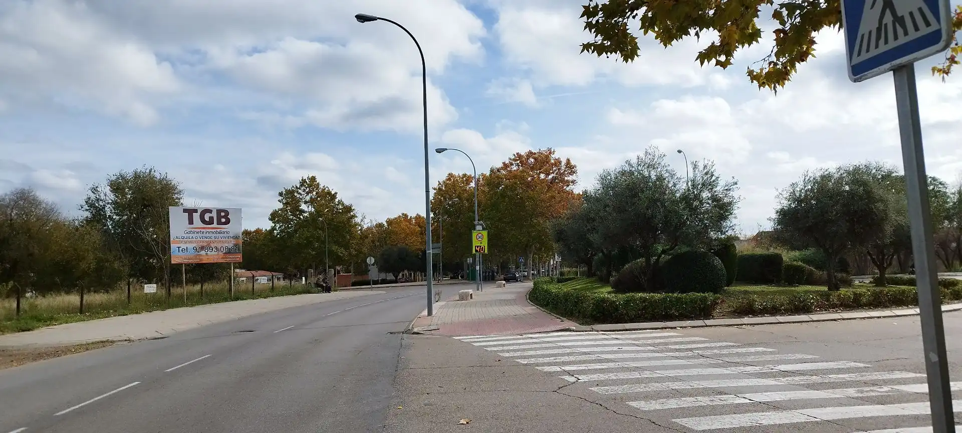 Vista exterior de Casa adosada en venda en Ciempozuelos amb Aire condicionat, Calefacció i Jardí privat