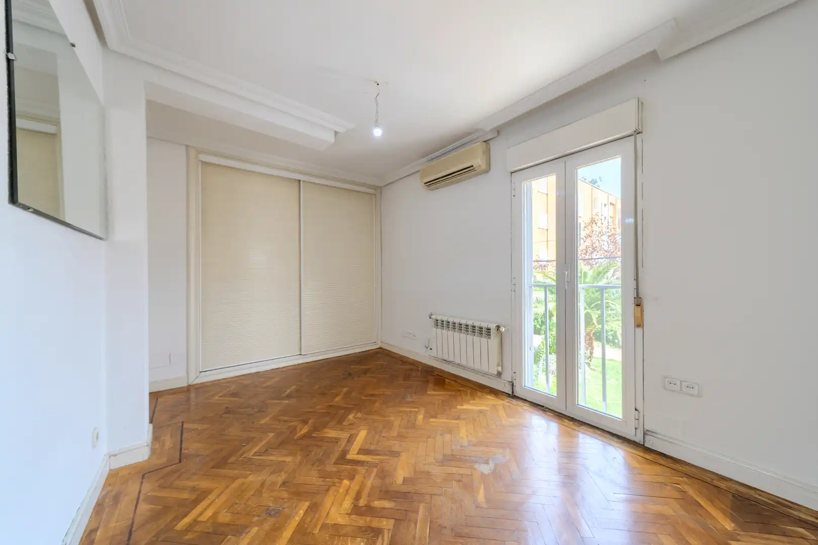 Habitación de Casa adosada en venta en Madrid con Aire acondicionado, Calefacción y Terraza