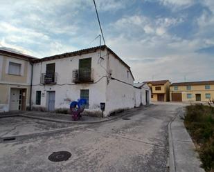 Vista exterior de Casa o xalet en venda en Mata de Cuéllar