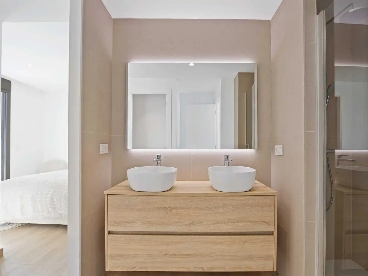 Chalet con piscina en venta en Calle Calle Praga, imagen 12