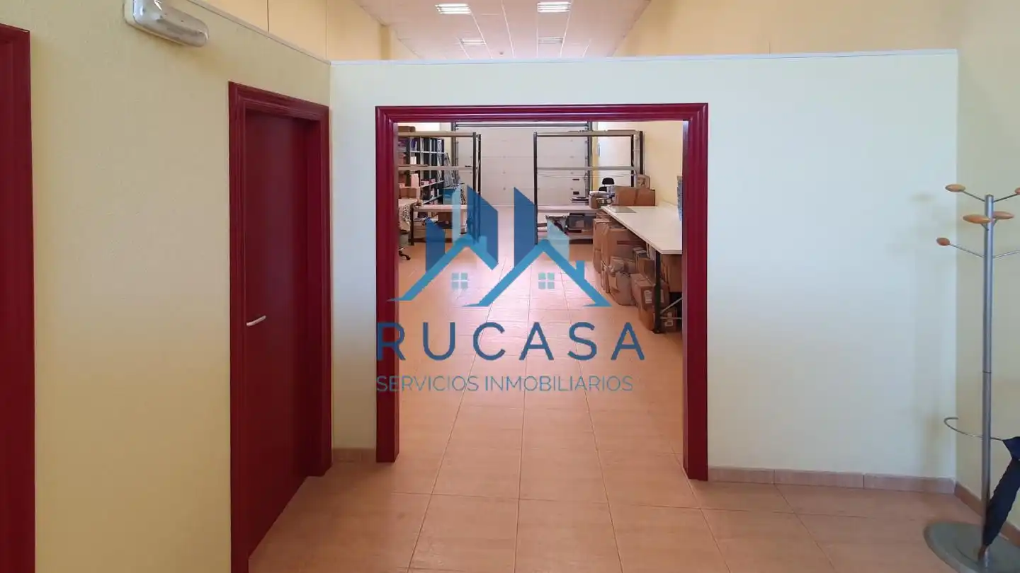 Nau industrial en venda en Santander