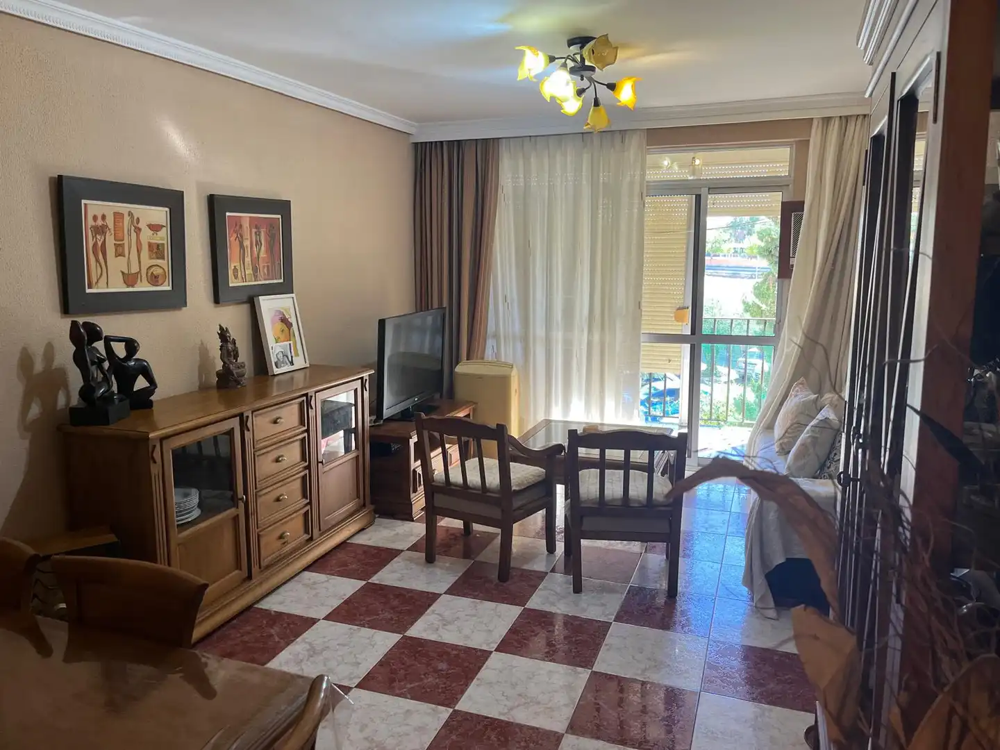 Sala de estar de Piso en venta en Mairena del Aljarafe con Trastero y Balcón