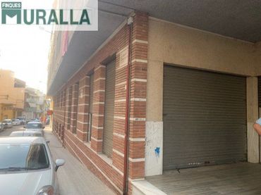 Locale commerciale in affitto a Carrer Vilar Petit