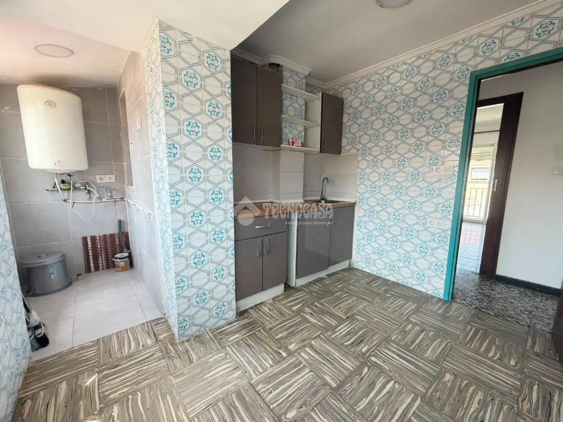 Flat with terrace for sale in Florida - Ciudad de Asís, imagen 8