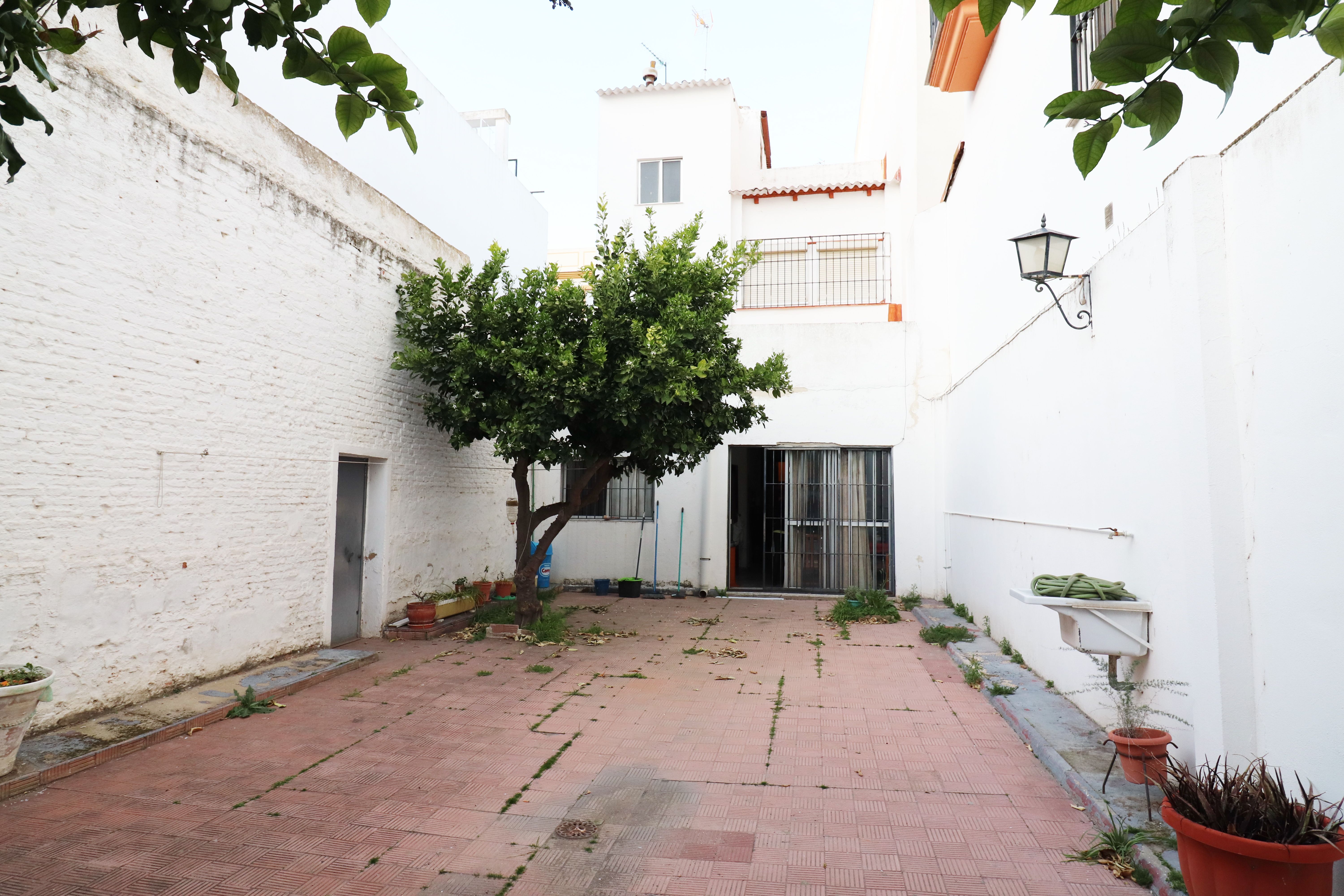 Garden of House or chalet for sale in  Huelva Capital  with Terrace, Storage room and Balcony