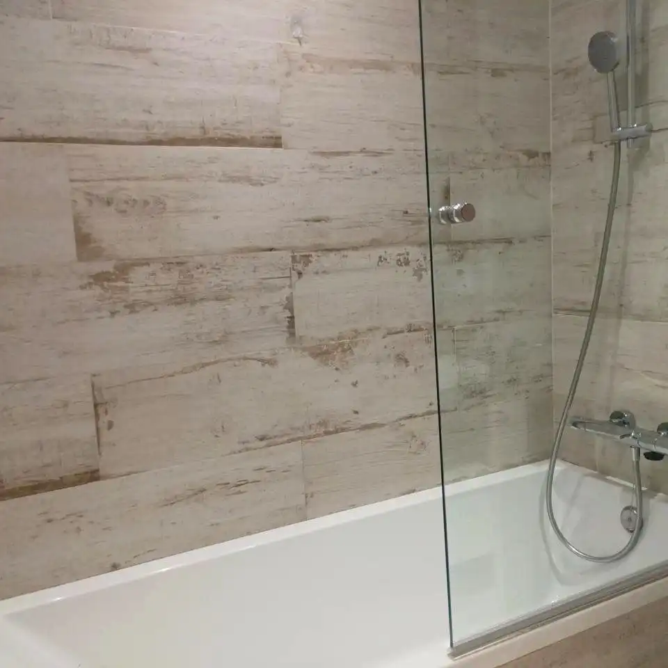 Baño de Piso de alquiler en Madrid con Aire acondicionado, Calefacción y Terraza