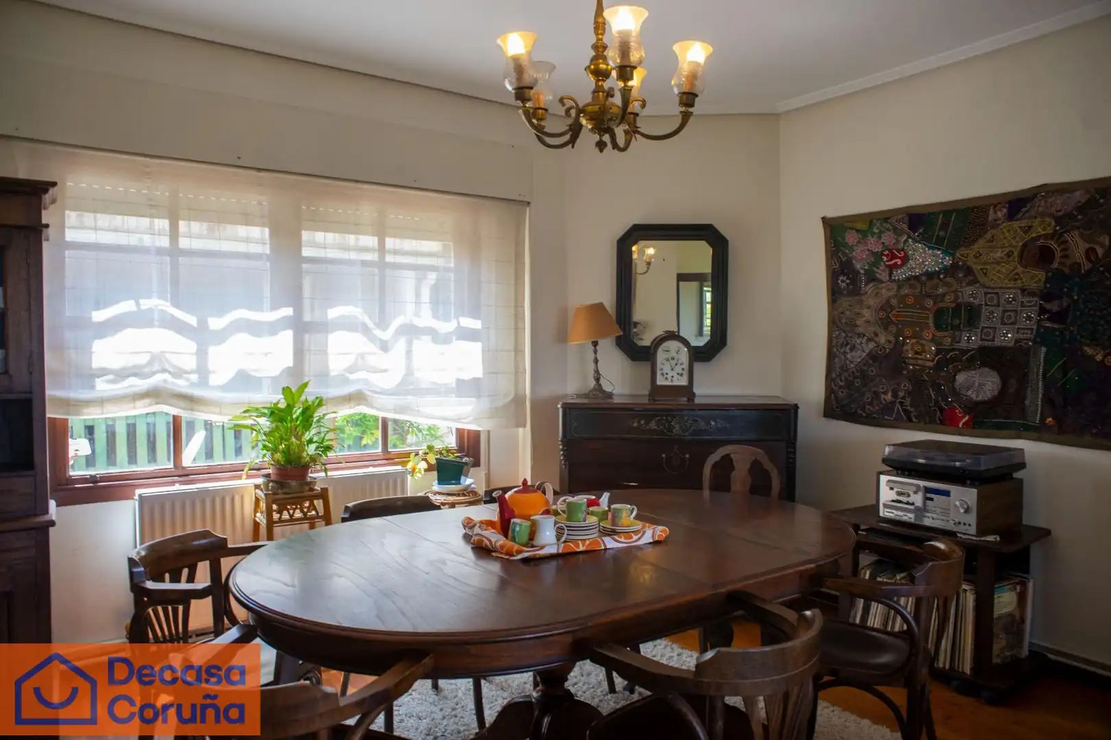Comedor de Casa o chalet en venta en Oleiros con Calefacción, Jardín privado y Terraza