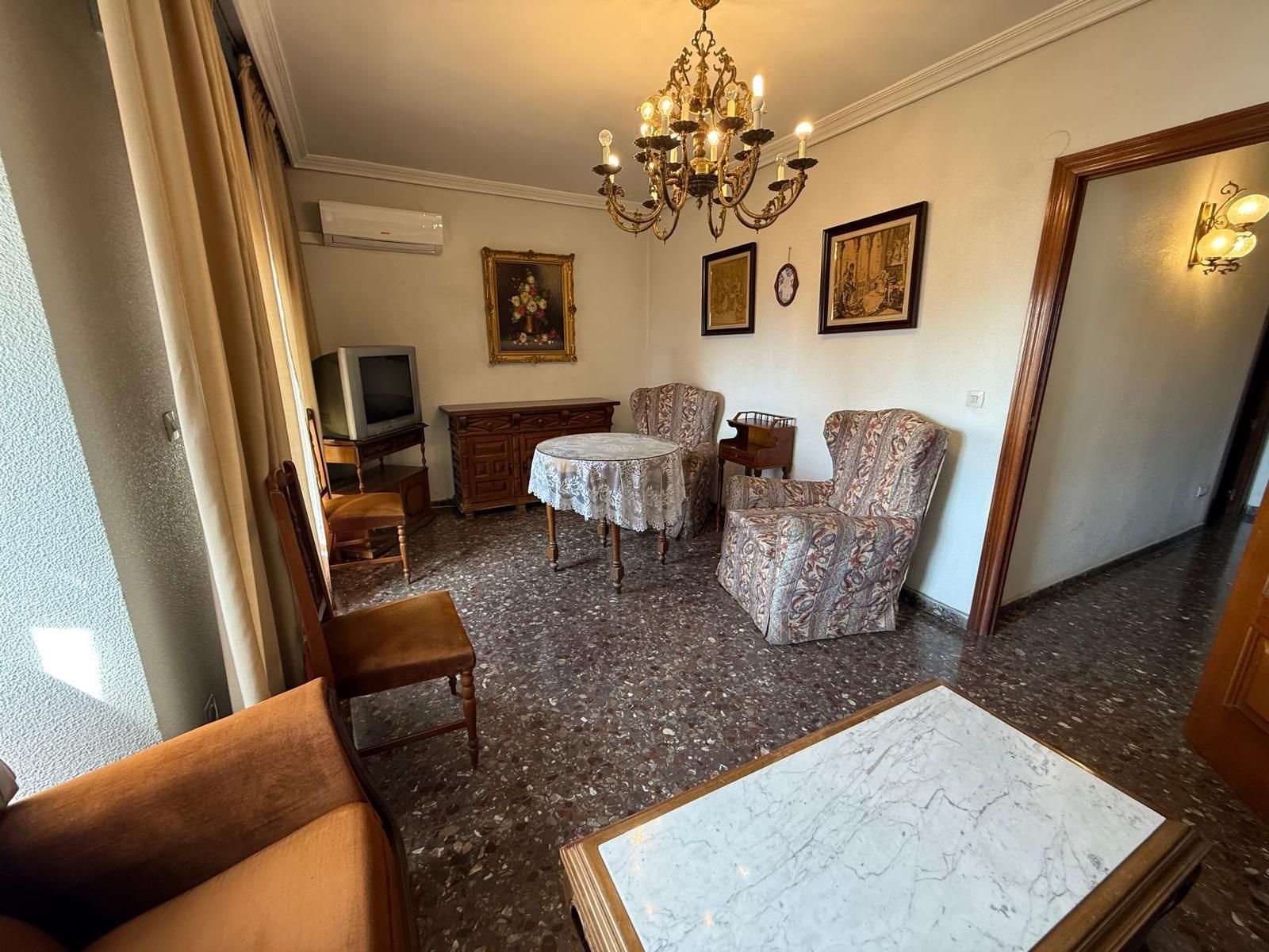 Living room of Flat for sale in Linares  with Air Conditioner and Heating