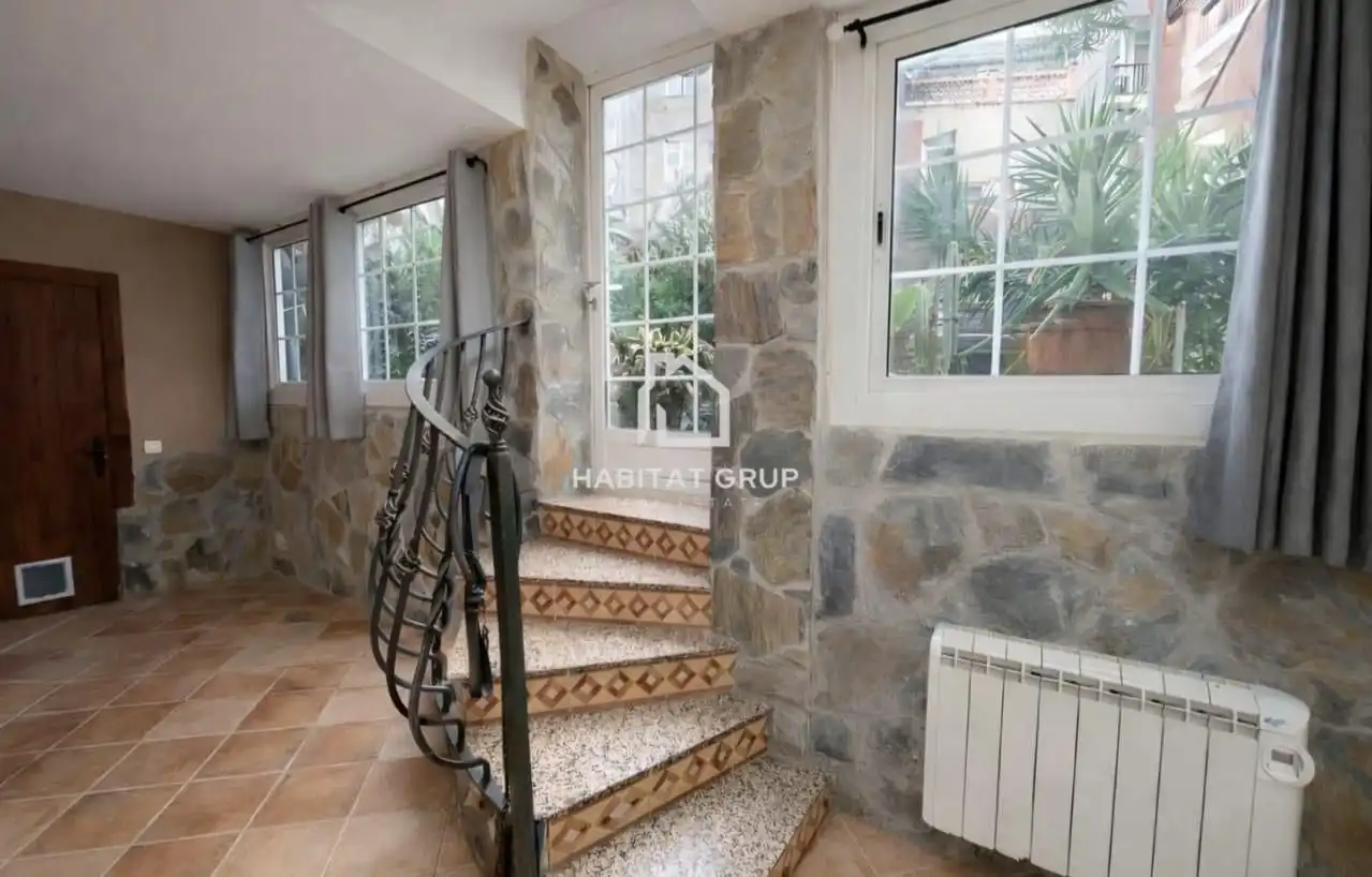 Wohnung zum Verkauf in Manresa mit Privatgarten und Terrasse