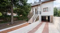 Vista exterior de Casa adosada en venda en El Boalo - Cerceda – Mataelpino amb Terrassa