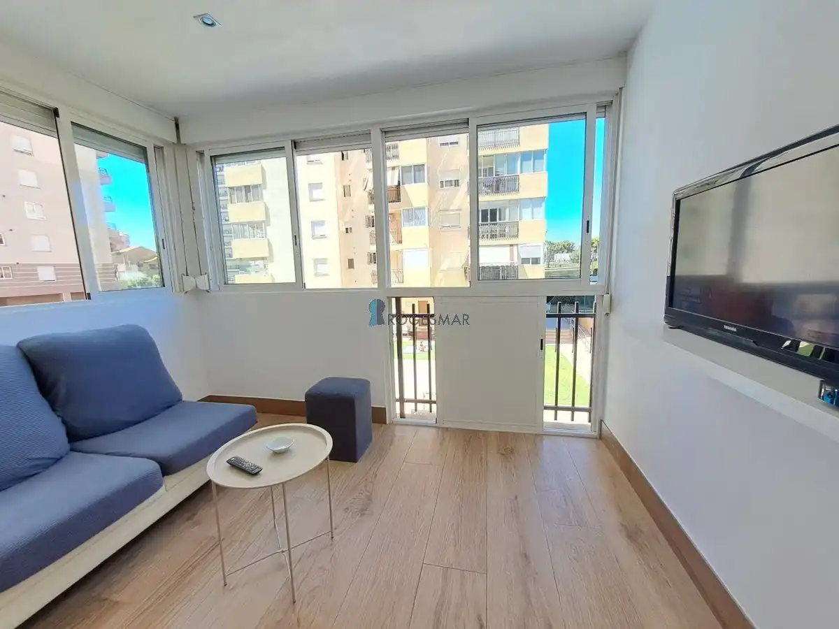 Dormitori de Apartament en venda en Benicasim / Benicàssim amb Traster, Moblat i Piscina comunitària