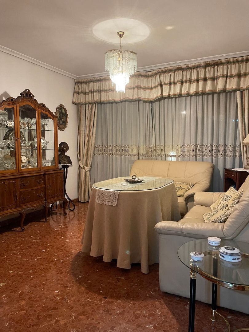 Flat for sale in Ollerías - San Cayetano , Centro