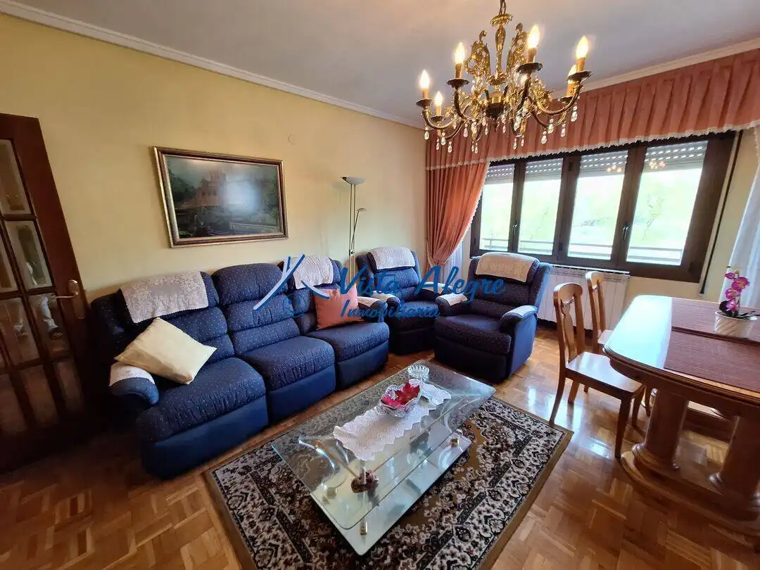 Sala de estar de Piso en venta en Haro con Calefacción, Terraza y Trastero