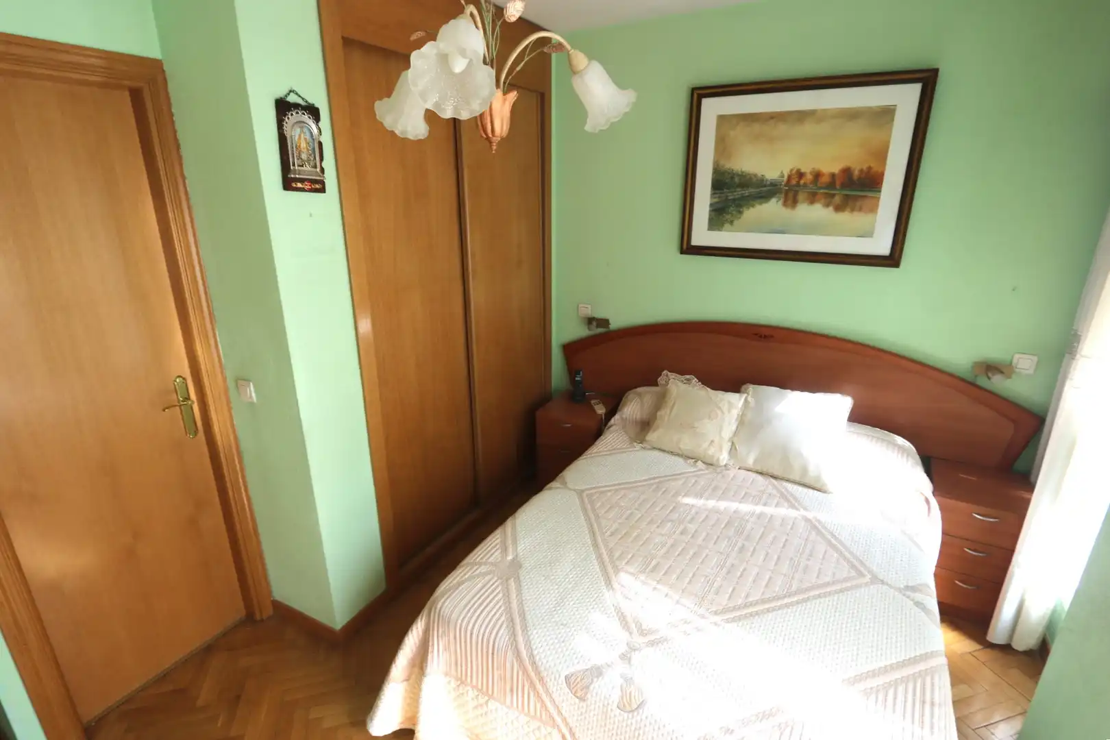 Bedroom of Flat for sale in Madrid  with Air Conditioner, Heating and Parquet flooring