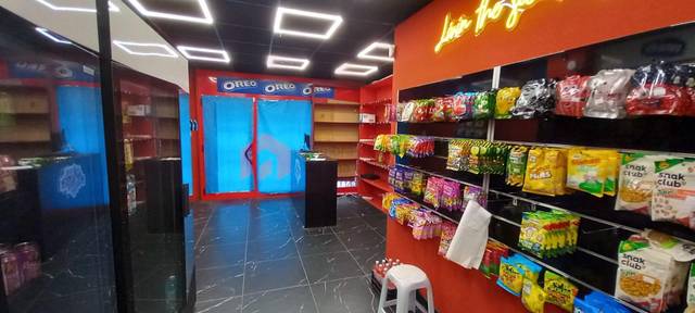 Local comercial en Venta en Barri de les Corts