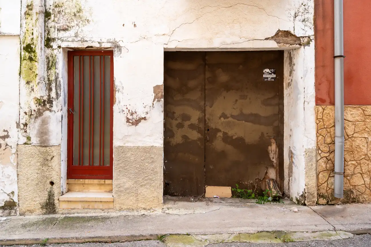 Exterior view of Houses for sale in Santa Bàrbara  with Terrace and Balcony