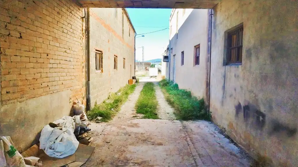 Vista exterior de Nave industrial en venta en Mogente / Moixent