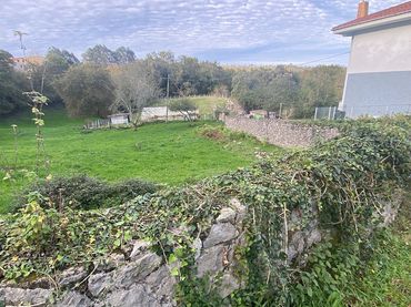 Terreno residencial en venta en Cué - San Roque - Andrín