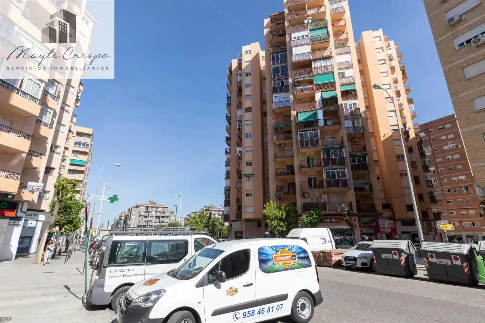 Vista exterior de Piso en venta en Granada con Terraza, Amueblado y Balcón