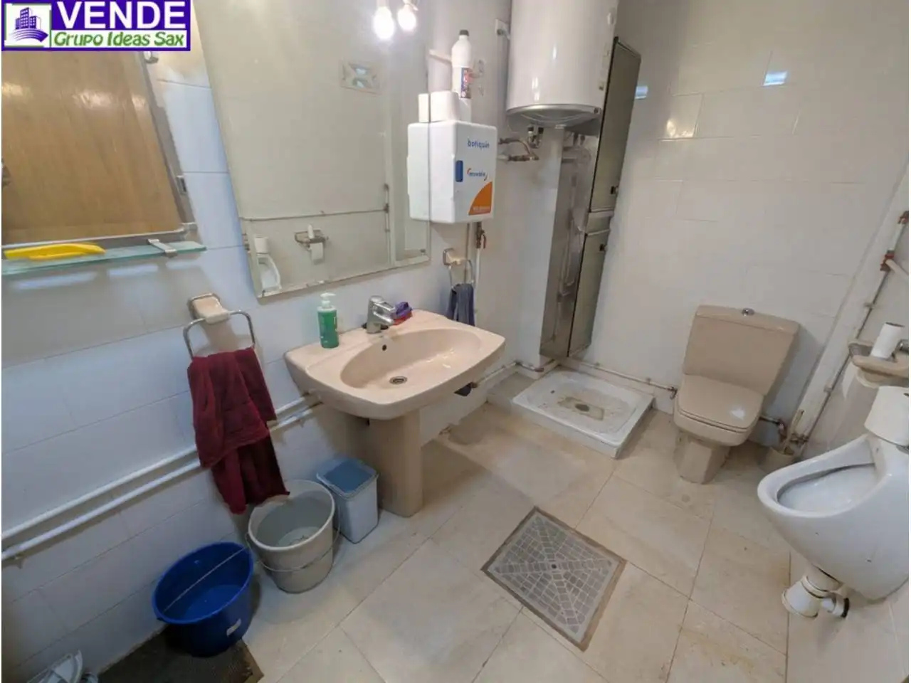 Baño de Local en venta en Sax
