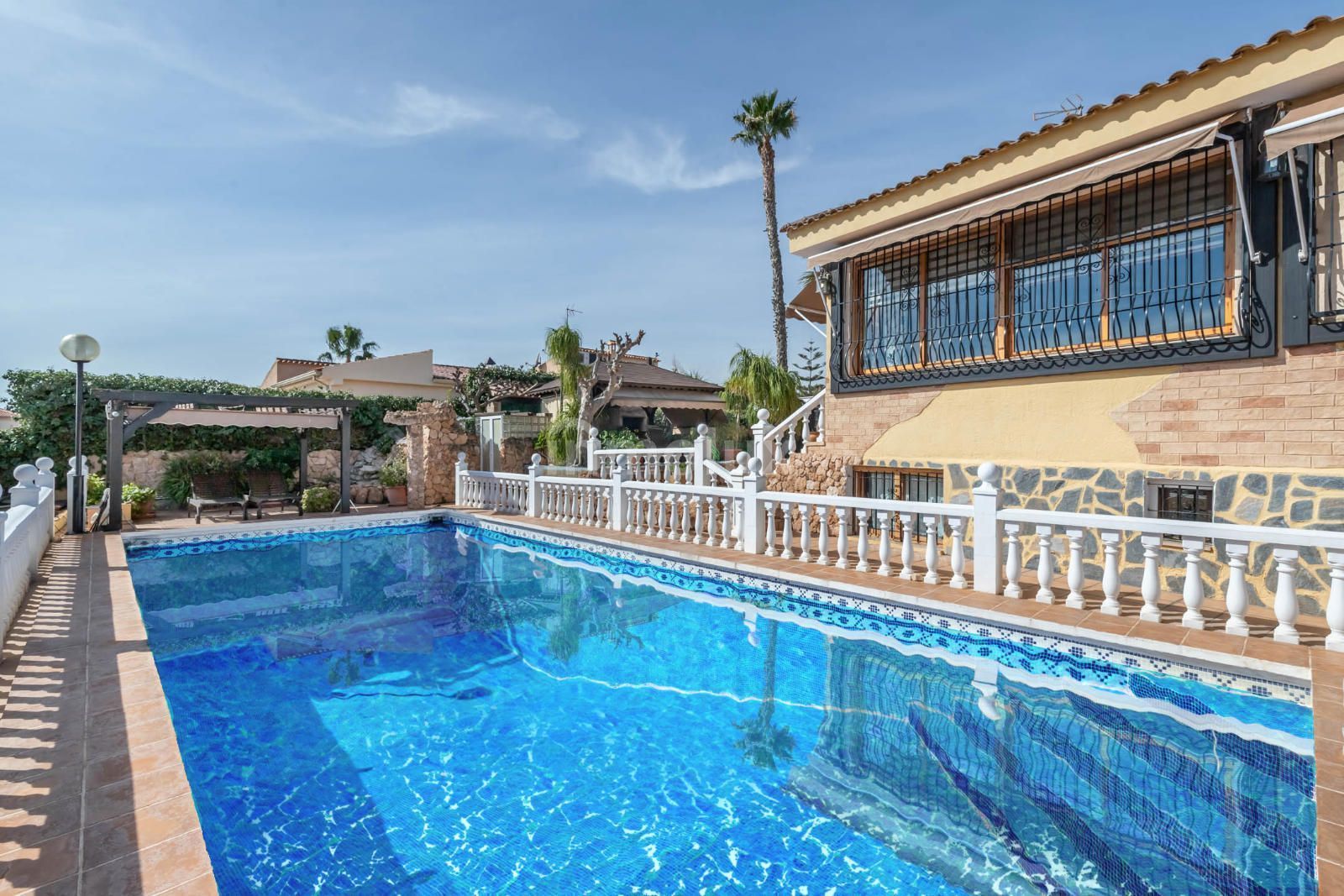 Swimming pool of House or chalet for sale in San Vicente del Raspeig / Sant Vicent del Raspeig  with Air Conditioner, Heating and Terrace