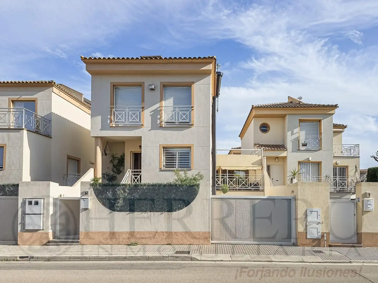 Vista exterior de Casa o chalet en venta en Gandia con Aire acondicionado, Calefacción y Jardín privado