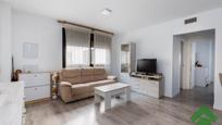Sala d'estar de Pis en venda en Maracena amb Aire condicionat