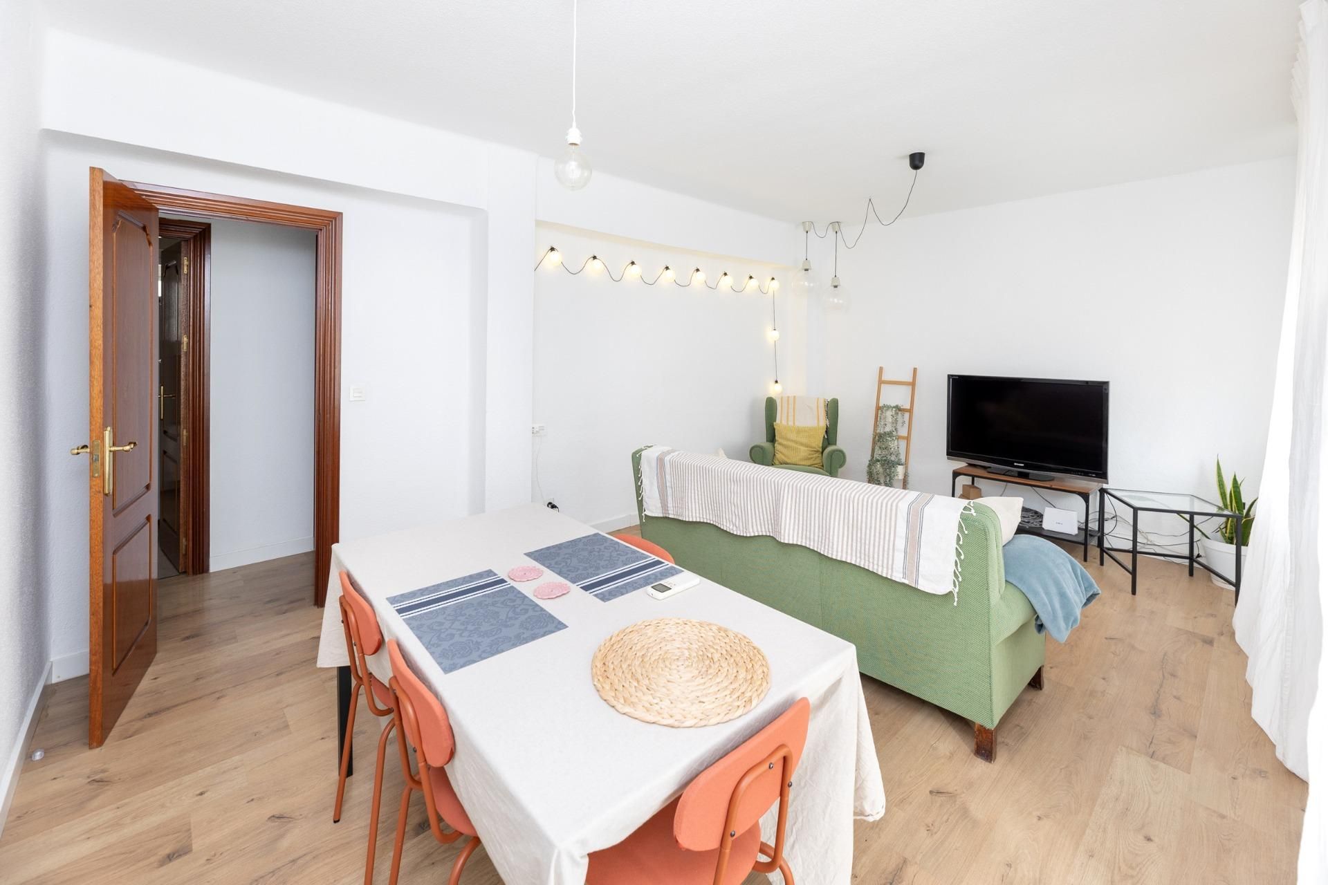 Sala d'estar de Pis en venda en  Granada Capital amb Aire condicionat, Terrassa i Balcó