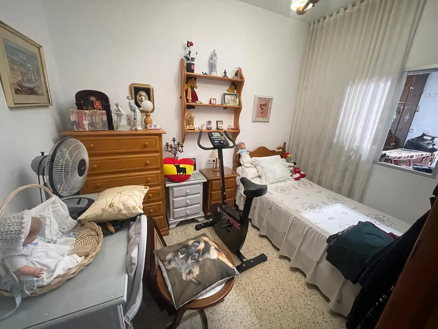 Bedroom of Detached homes for sale in Málaga  with Air Conditioner, Terrace and Balcony