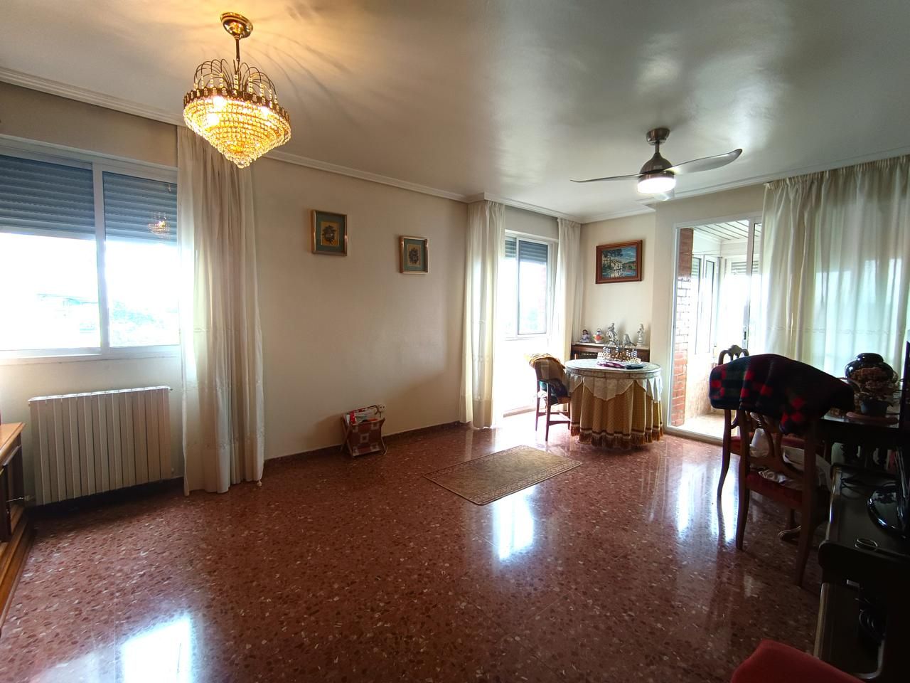 Piso en venta en  Zaragoza Capital con Calefacción, Terraza y Trastero