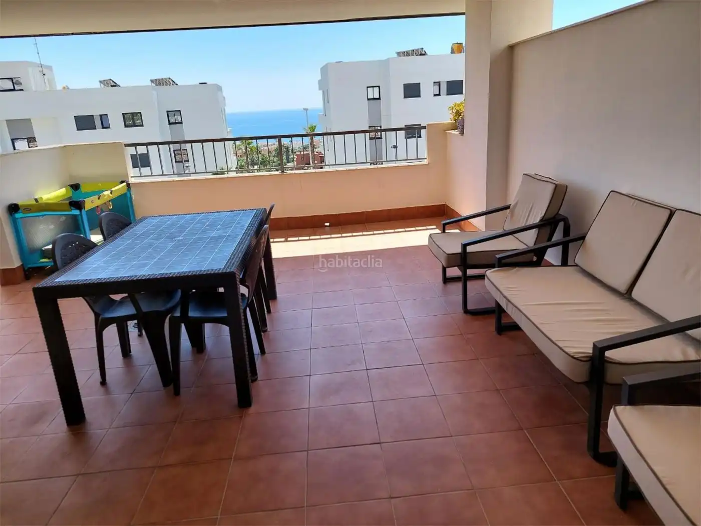 Pis amb piscina en venda a Calle Oliva 13