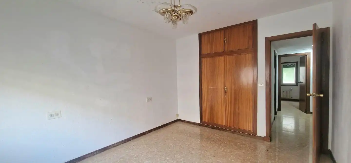 Habitación de Piso en venta en Zaragoza con Calefacción, Terraza y Trastero
