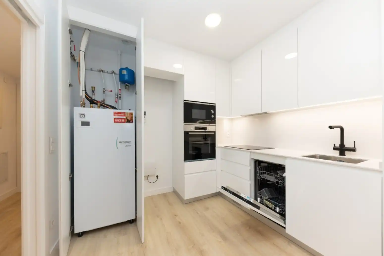Pis amb terrassa en venda a Cornellà de Llobregat - Calle MOSSEN JAUME SOLER, imagen 15