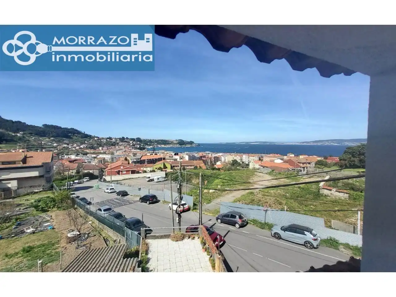 Vista exterior de Casa o xalet en venda en Bueu amb Calefacció, Parquet i Moblat