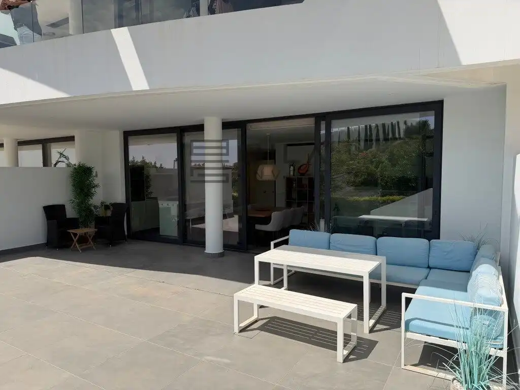 Piso con piscina en venta en 8 de Marzo, imagen 4