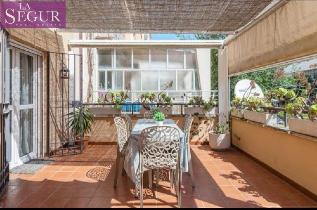 Jardí de Pis en venda en  Cádiz Capital amb Aire condicionat i Terrassa
